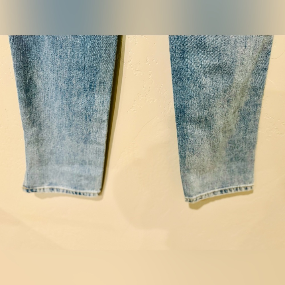 PrettyLittleThing Jeans Relaxed Fit High Rise Straight Leg Denim Light Wash SZ 4 - Picture 7 of 15